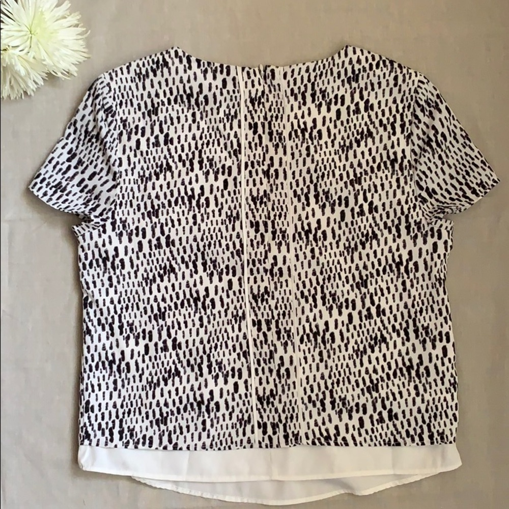 Banana Republic short sleeve blouse - Picture 3 of 8